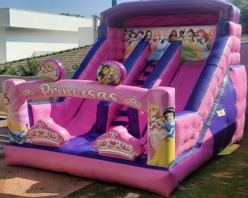 Locação Tobogã Princesas Disney em Louveira, ...